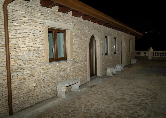 农家乐 Tenuta Pietravera *