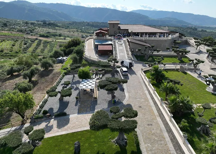 农家乐 Tenuta Pietravera 富尔纳里