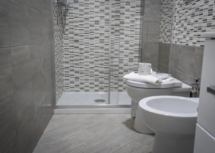 Tenuta Pietravera 农家乐 *