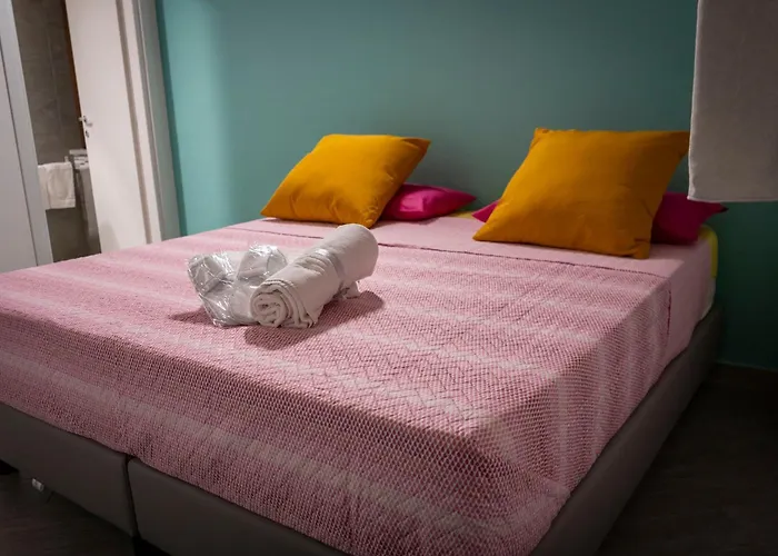 Tenuta Pietravera 农家乐 *